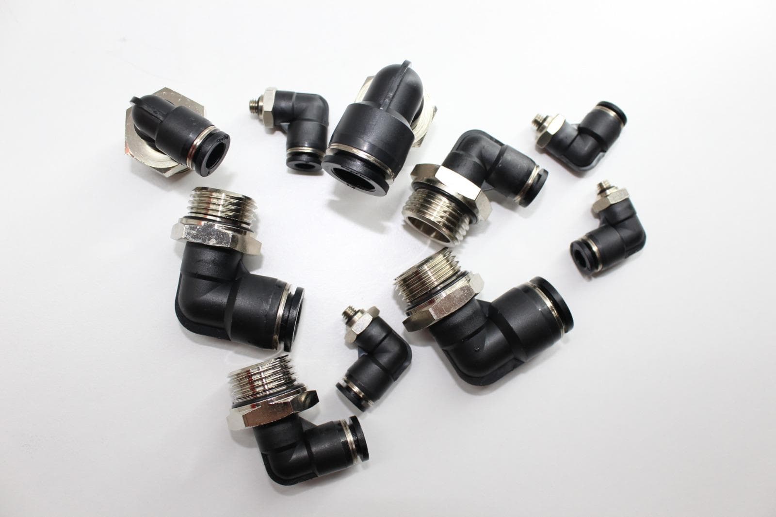 Pnömatik Push-In Dirsek Fitting (dişli)